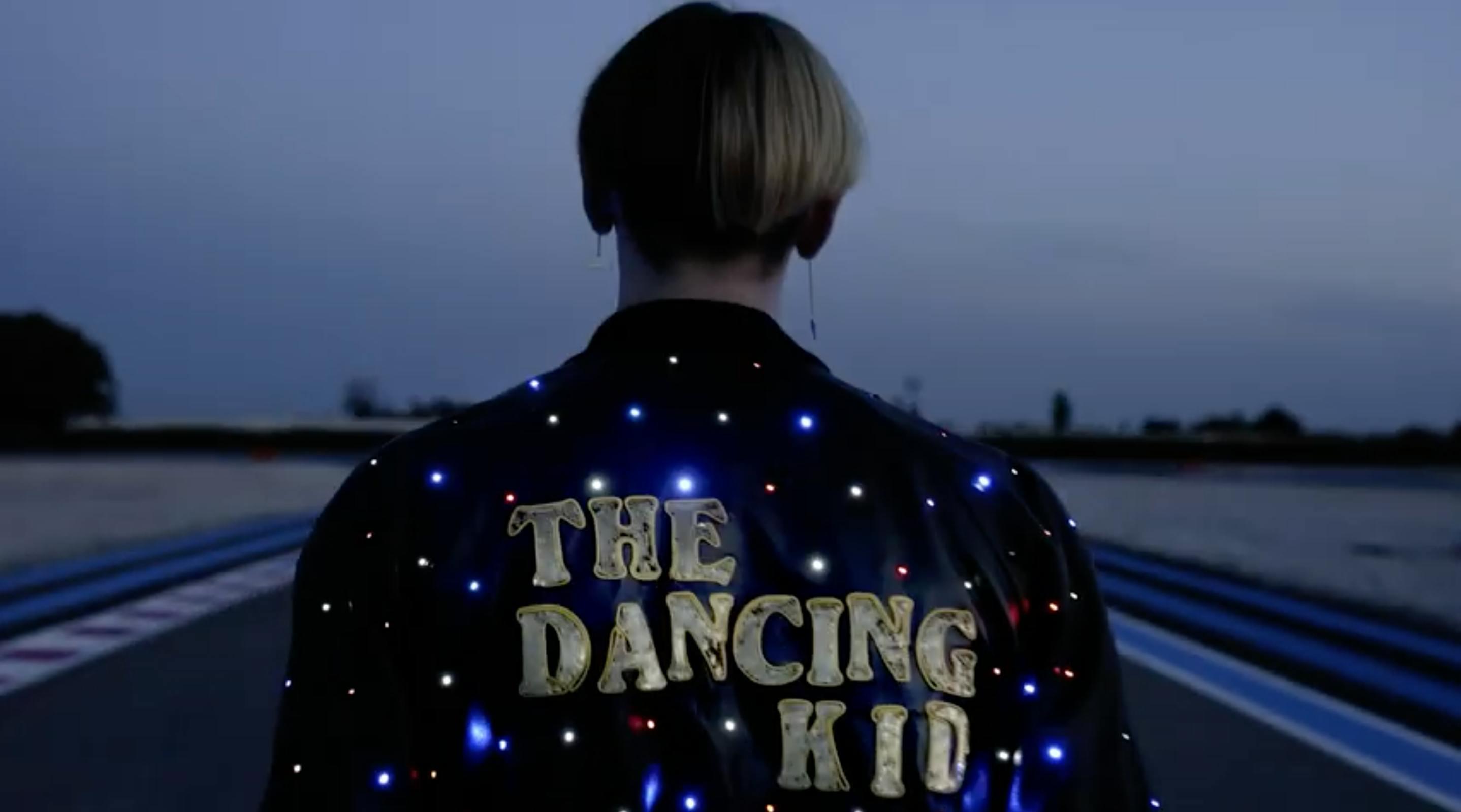 The Dancing kid celine-lofficielitalia