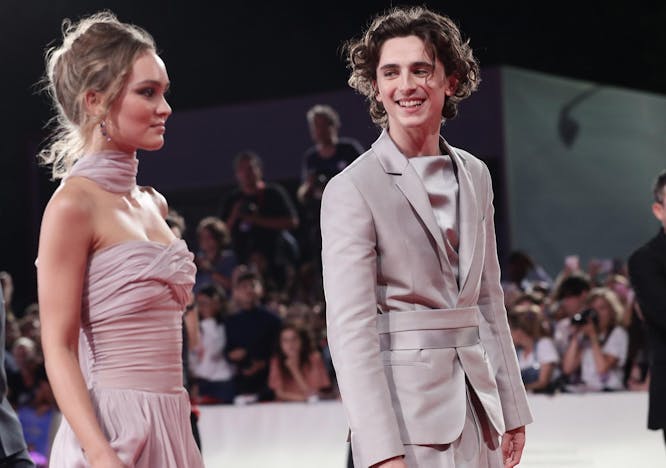 TIMOTHÉE CHALAMET E LILY ROSE DEPP