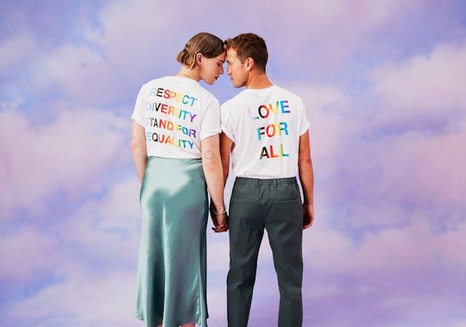 Nella foto La campagna Pride di BOSS con Tommy Dorfman e Peter Zurkuhlen