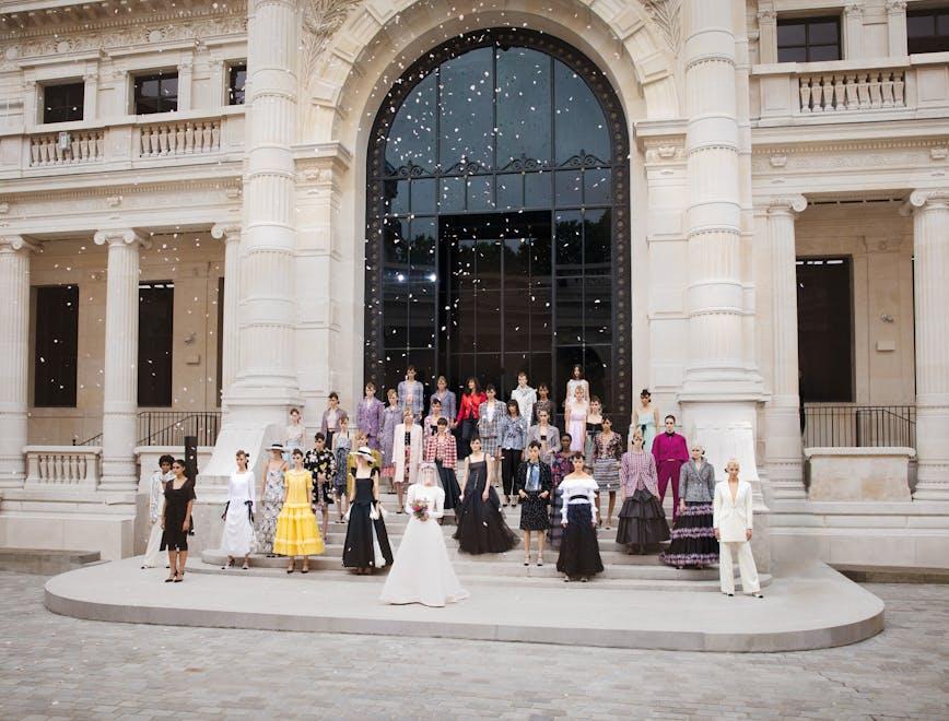 Finale Chanel Haute Couture Fall/Winter 21-22