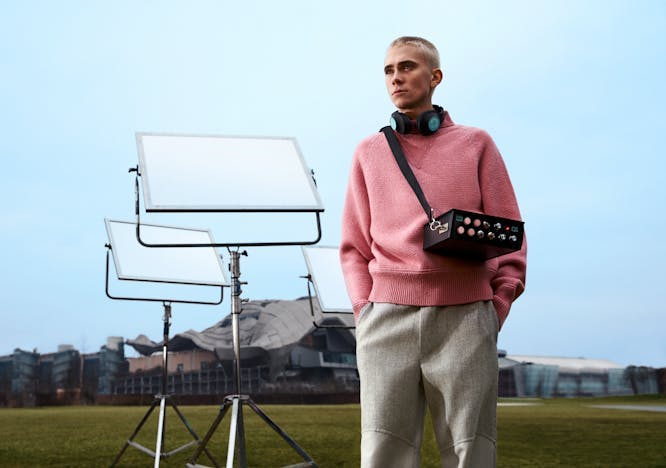 nella foto Felix Sandman protagonista della nuova campagna "A Future Together" di Salvatore Ferragamo