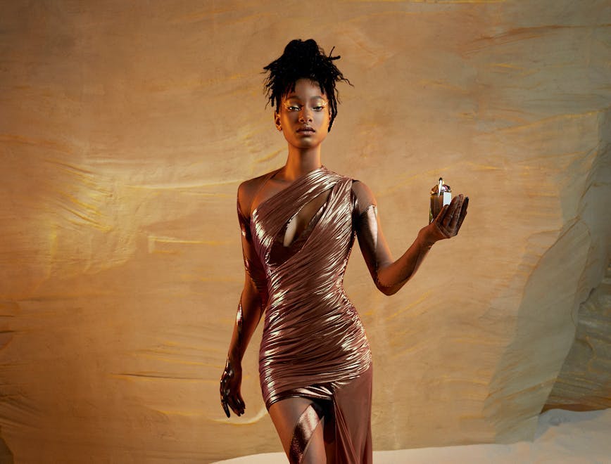 Nella foto Willow Smith e il nuovo Alien Goddess di Therry Mugler 