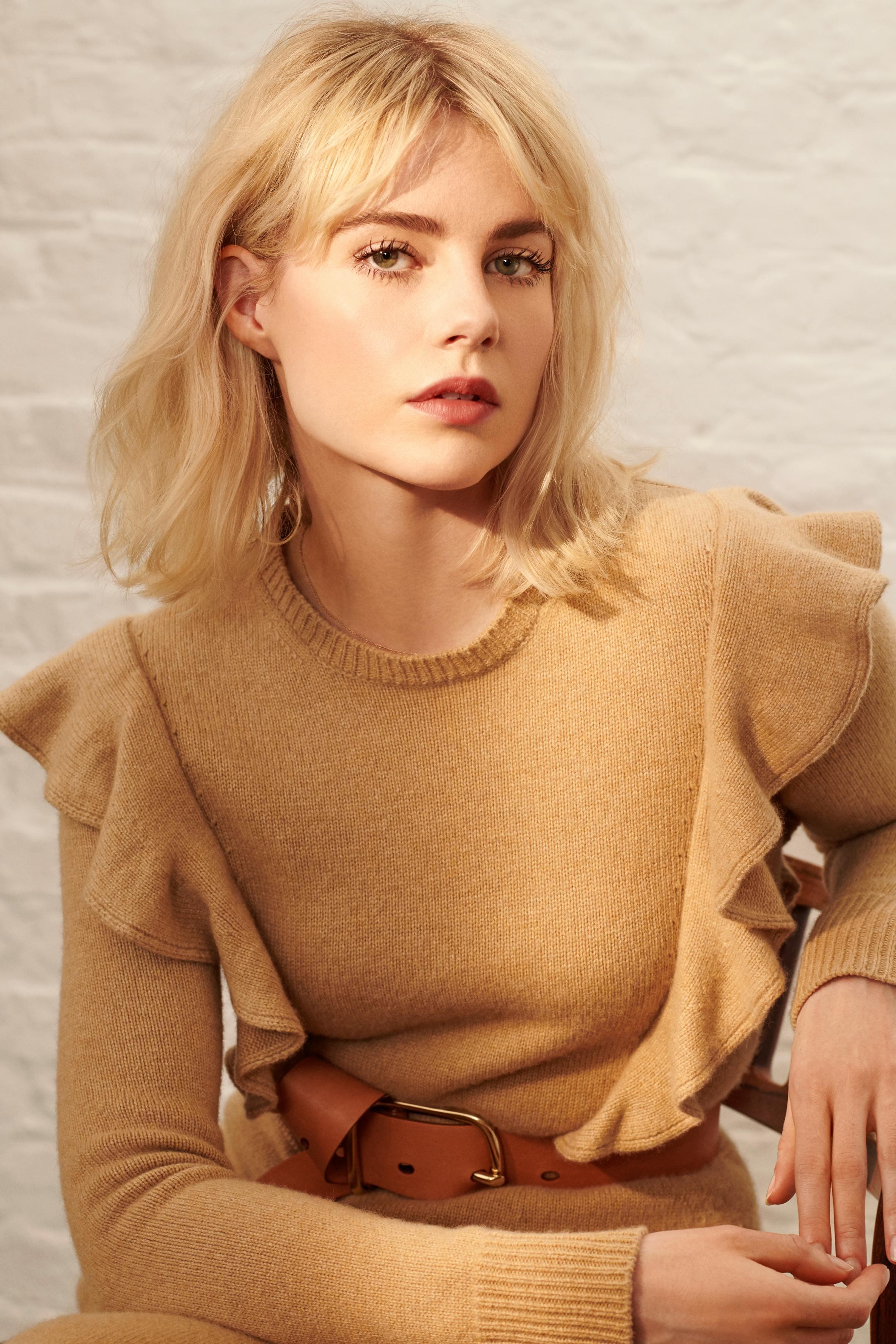 Nella foto Lucy Boynton photographed by Chloe Cross