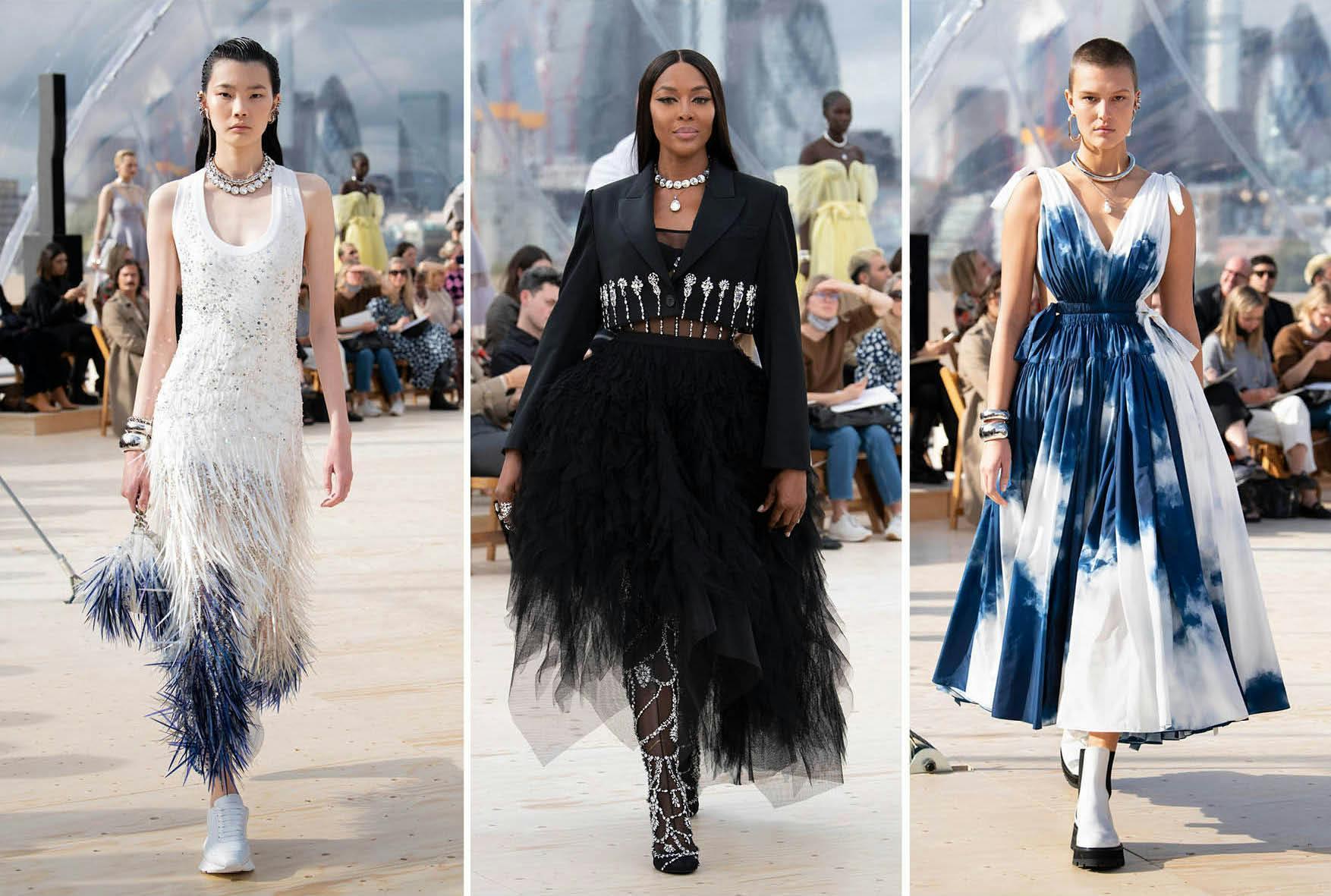 Nella foto la sfilata di Alexander McQueen la collezione donna Primavera Estate 2022