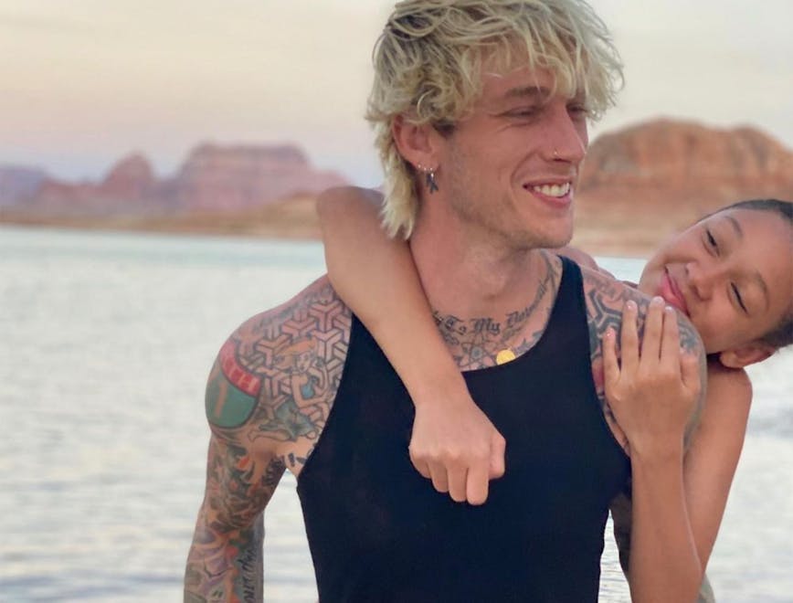 Machine Gun Kelly con la figlia