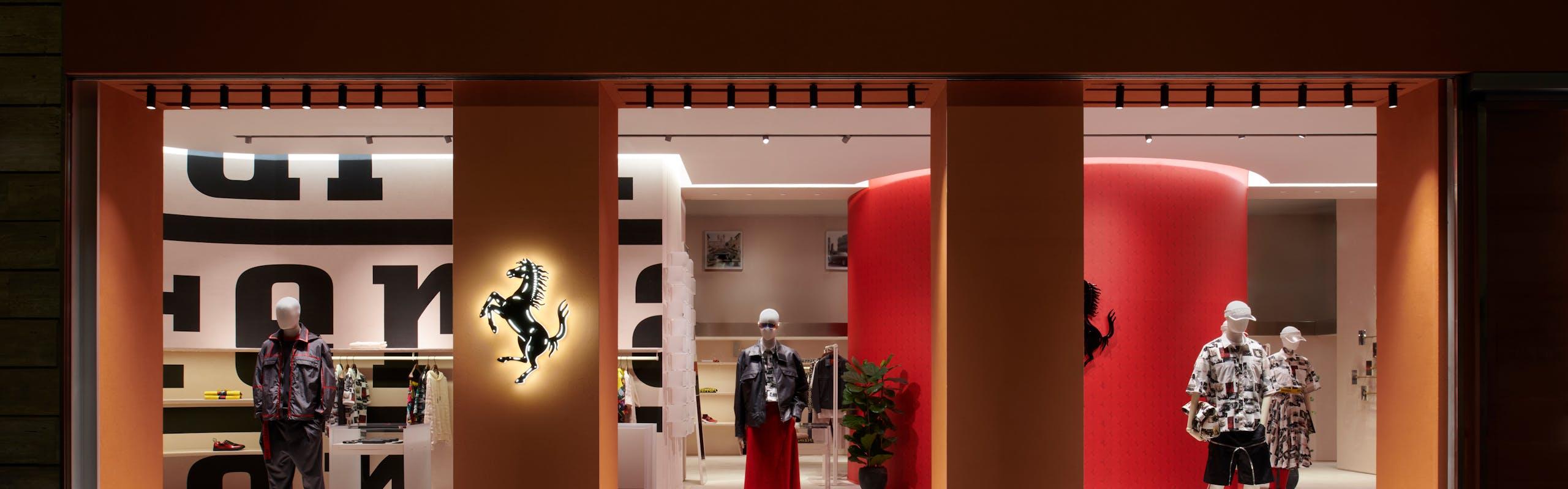 Il nuovo store di Ferrari in Via Tomacelli a Roma