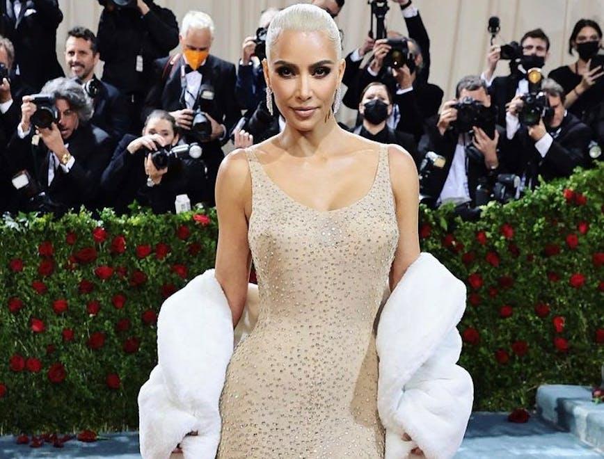 Kim Kardashian al Met Gala 2022 con l'abito indossato da Marylin Monroe. 