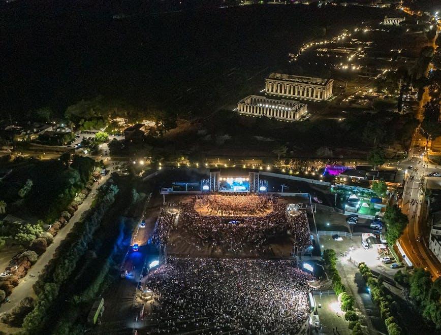 L'arena del Maco Festival 2022 durante la prima serata a Paestum. Photography by Raffaele Bove.