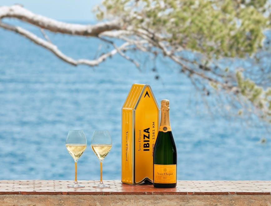 "The Icons" di Veuve Clicquot