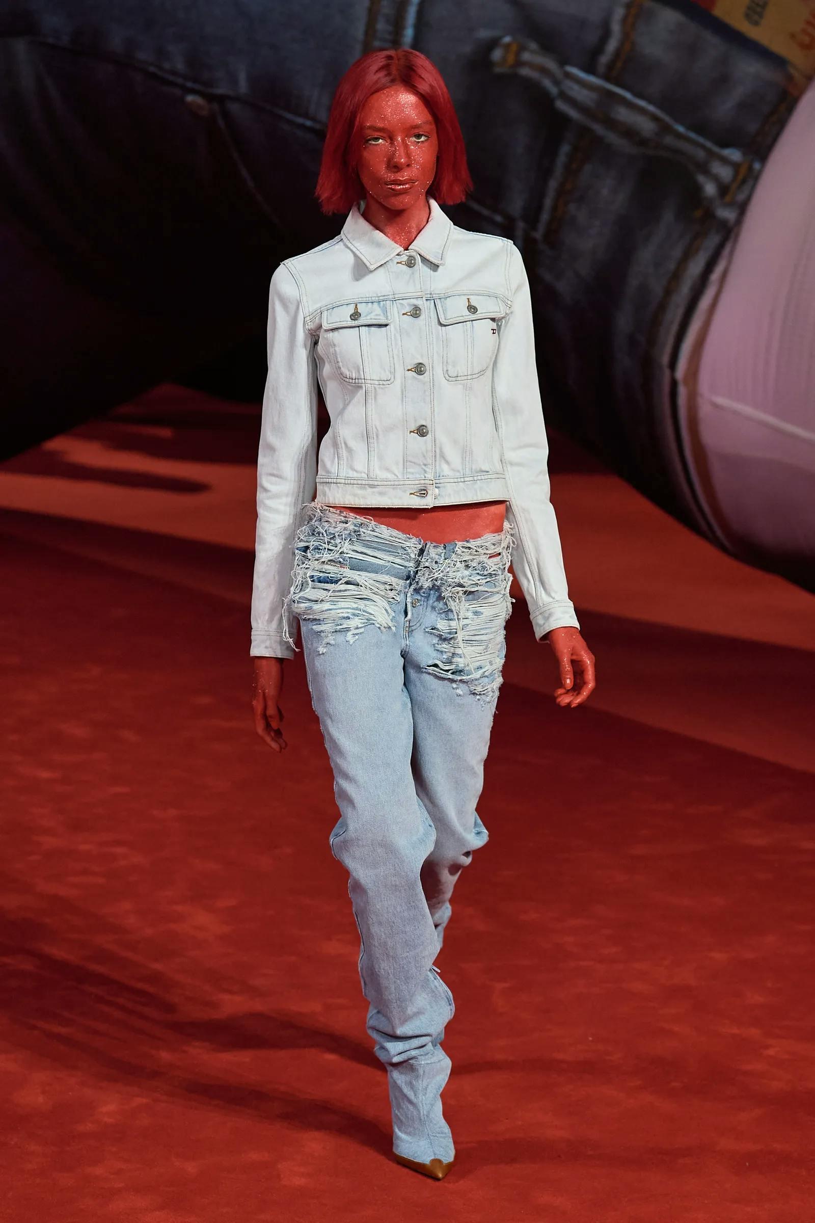 Un look della collezione autunno inverno 2020 di Diesel by Glenn Martens.