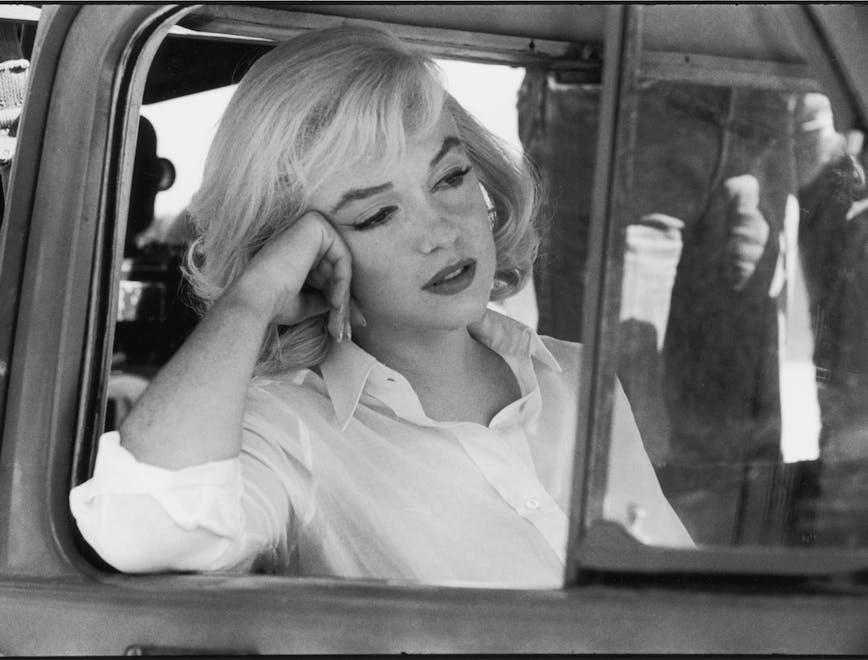 Marylin Monroe sul set del film "Gli Spostati".