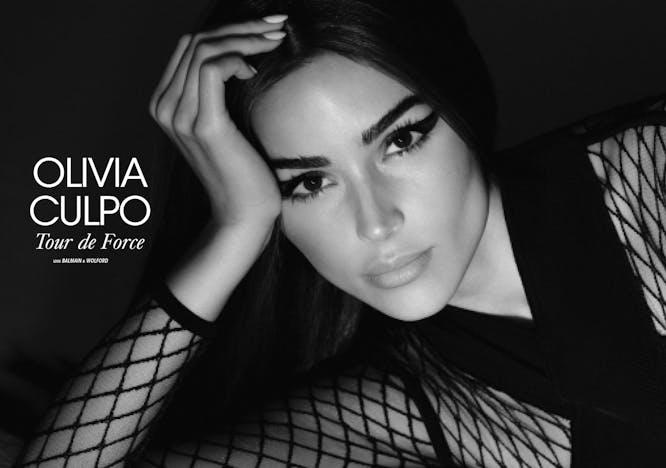 Olivia Culpo in Body Balmain (courtesy of Paumé Los Angeles), calze a rete Wolford