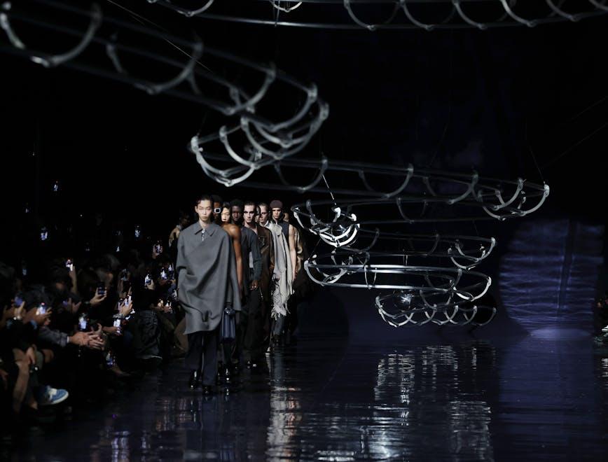 Fendi la sfilata uomo autunno inverno 2023-24