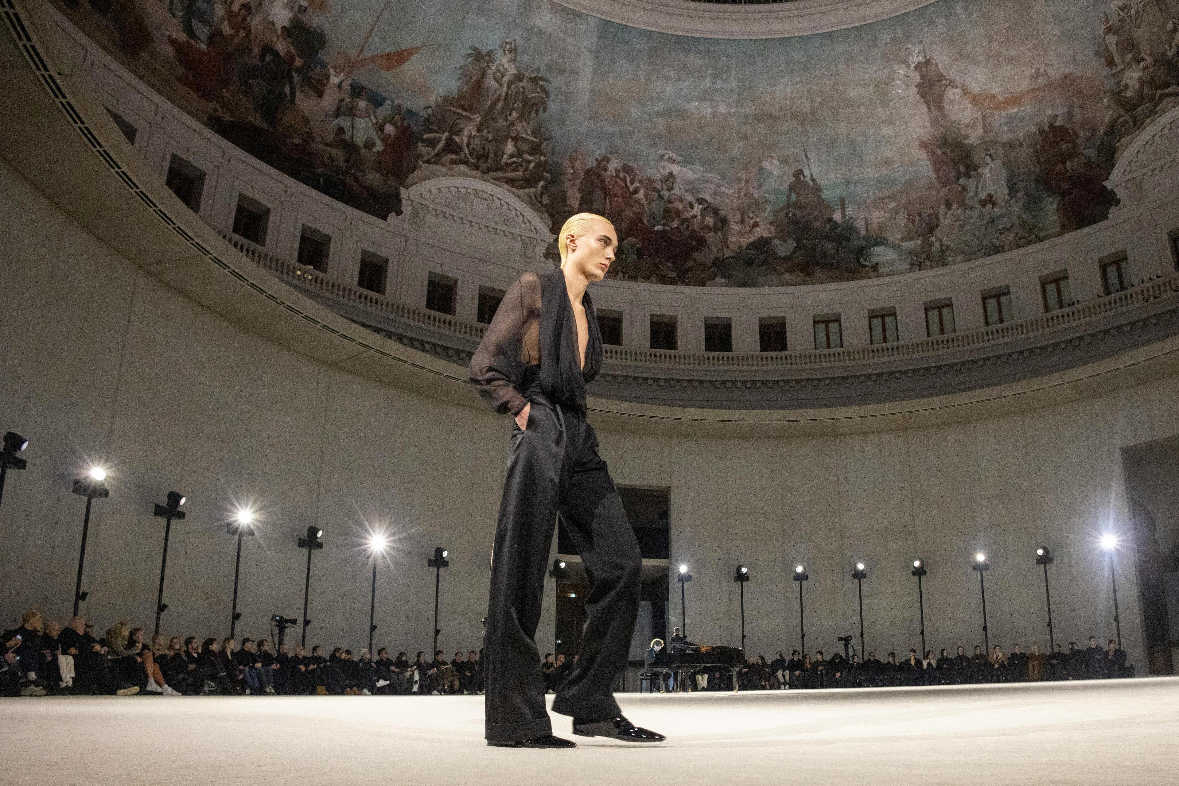 Saint Laurent sfilata uomo Autunno Inverno 2023