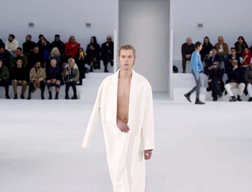 Loewe la sfilata uomo autunno inverno 2023-24 alla Paris Fashion Week