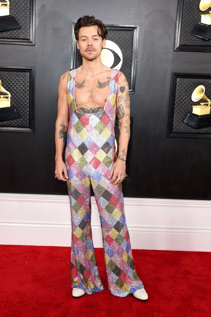 Harry Styles sul red carpet dei Grammy Awards 2023 in EgonLab (Foto Getty Images).