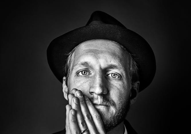 Jeremiah Fraites, co-fondatore e cantante dei "The Lumineers".