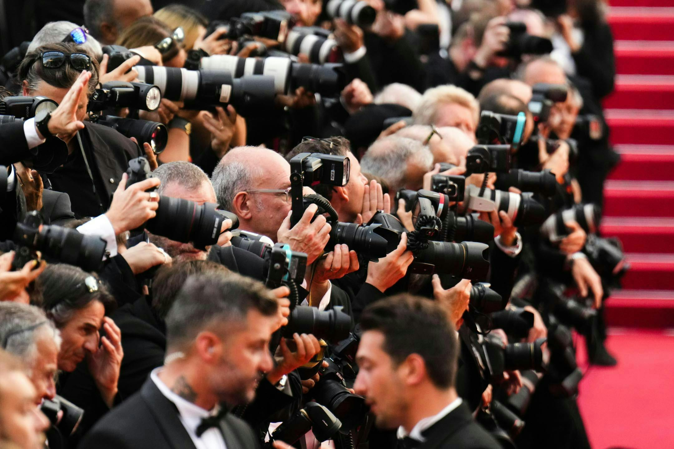 bestof topix cannes paparazzi person adult male man