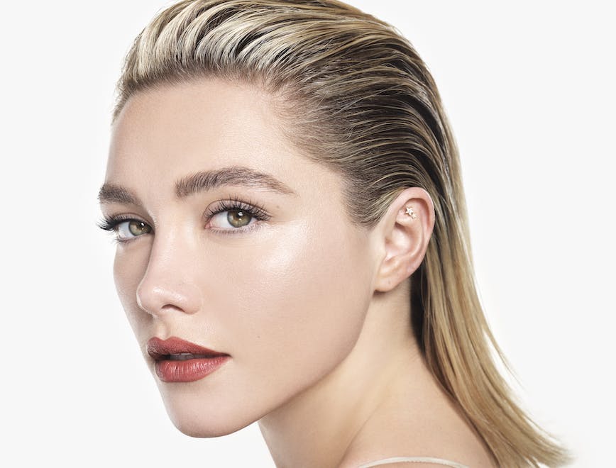 Florence Pugh per Valentino Beauty