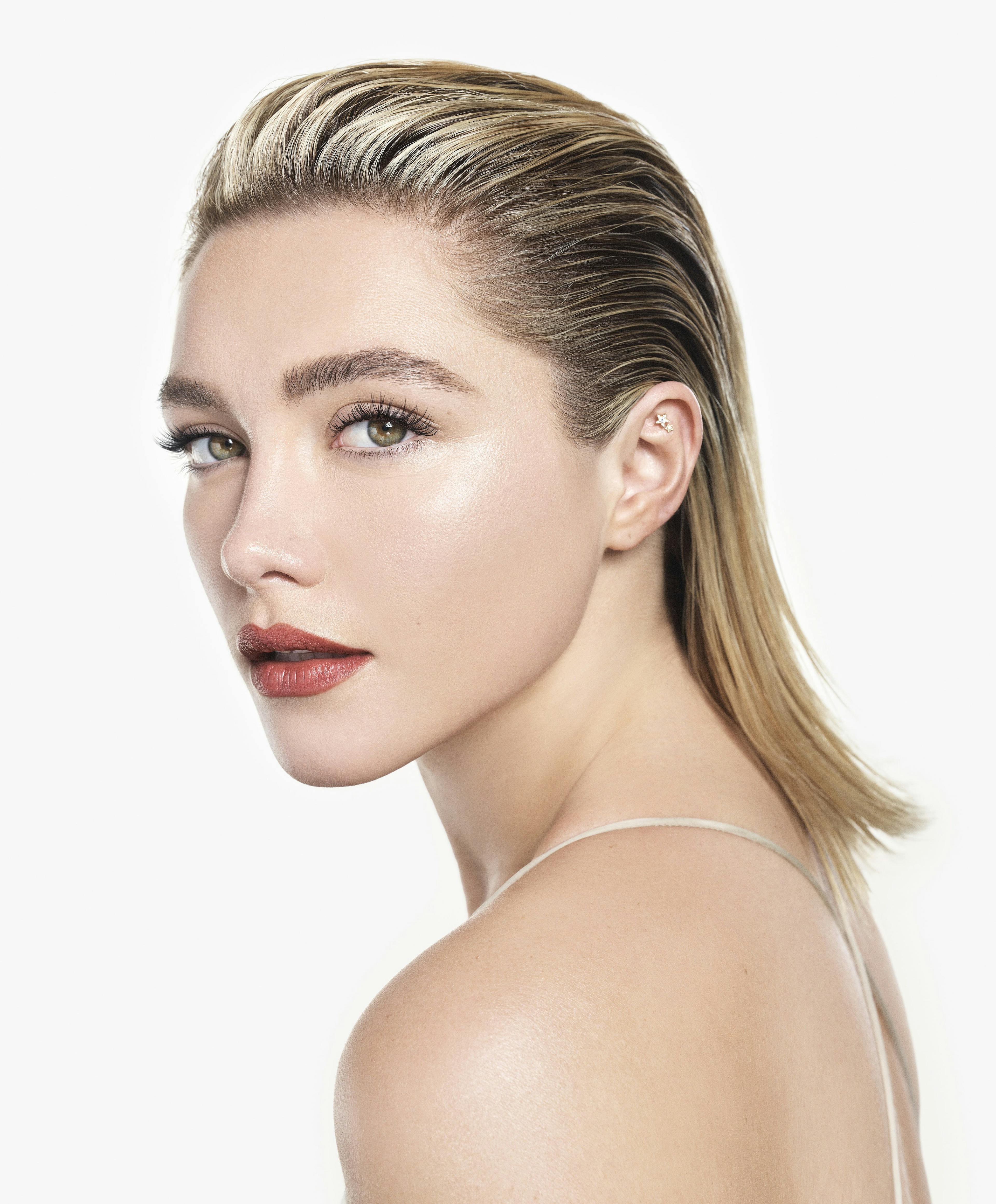 Florence Pugh per Valentino Beauty