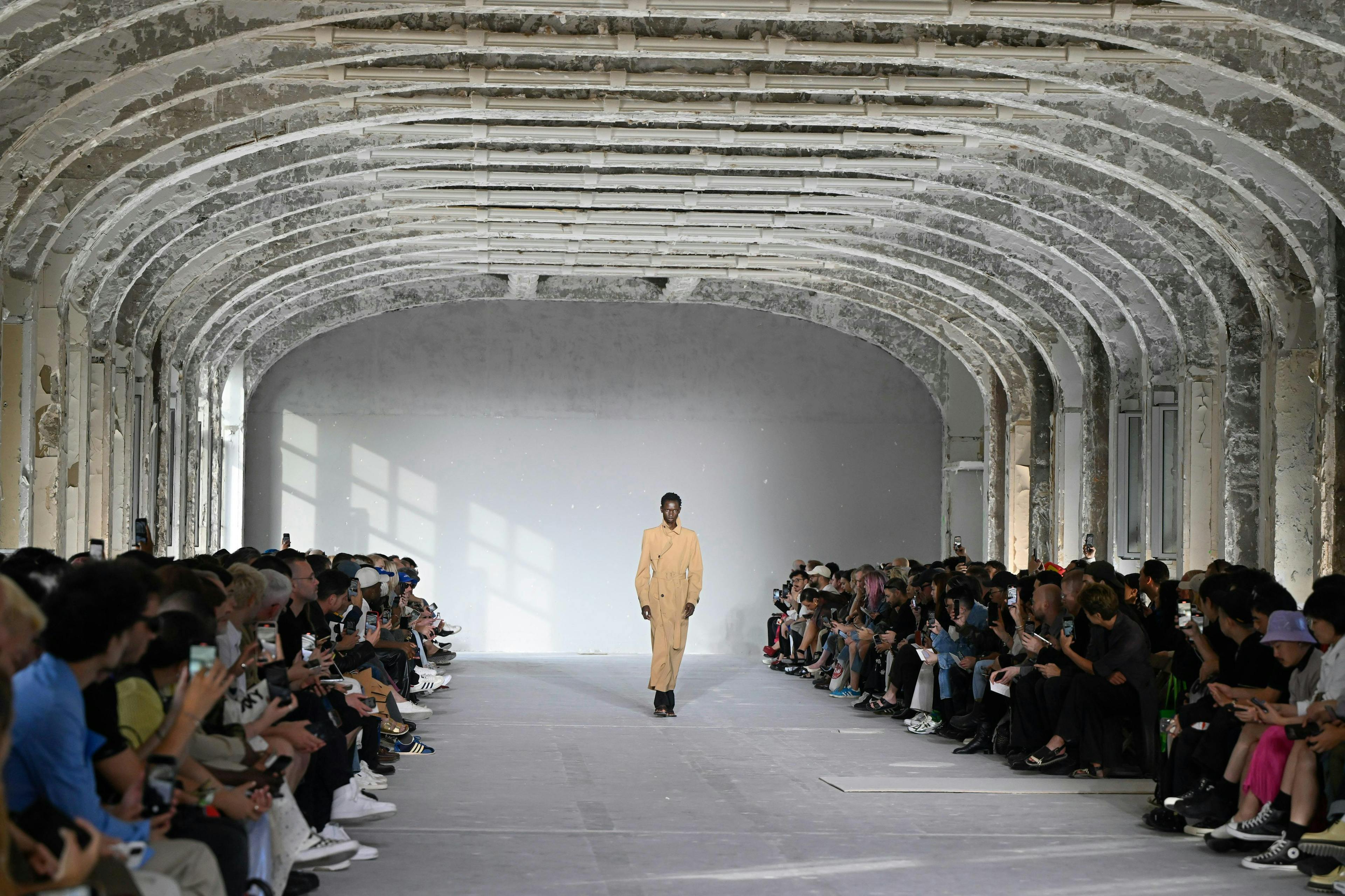 Dries Van Noten la sfilata uomo primavera estate 2024