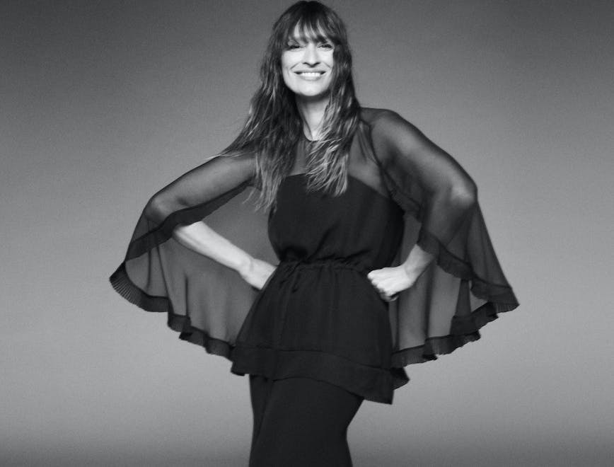 Caroline de Maigret indossa un look della collezione Chanel Haute Couture Autunno Inverno 2023-23 photo by Karim Sadli