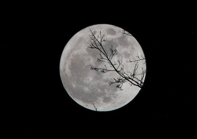 Luna Piena Blu del 31 agosto Super Moon 2023