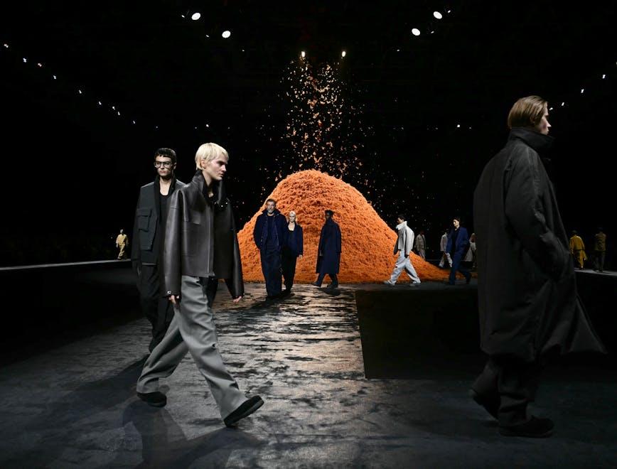 Zegna la sfilata autunno inverno 2024-25 alla Milano Fashion Week