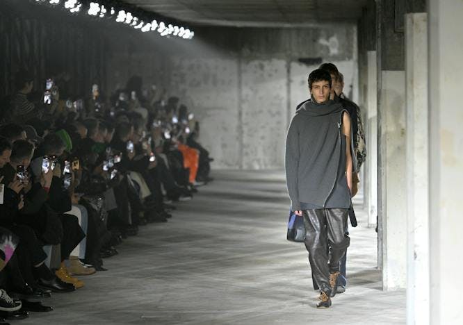 Dries Van Noten la sfilata uomo autunno inverno 2024-25