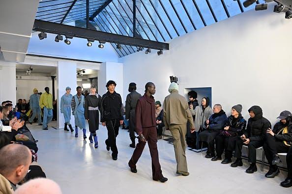 La sfilata uomo autunno inverno 2024-25 di Kiko Kostadinov alla Paris Fashion Week