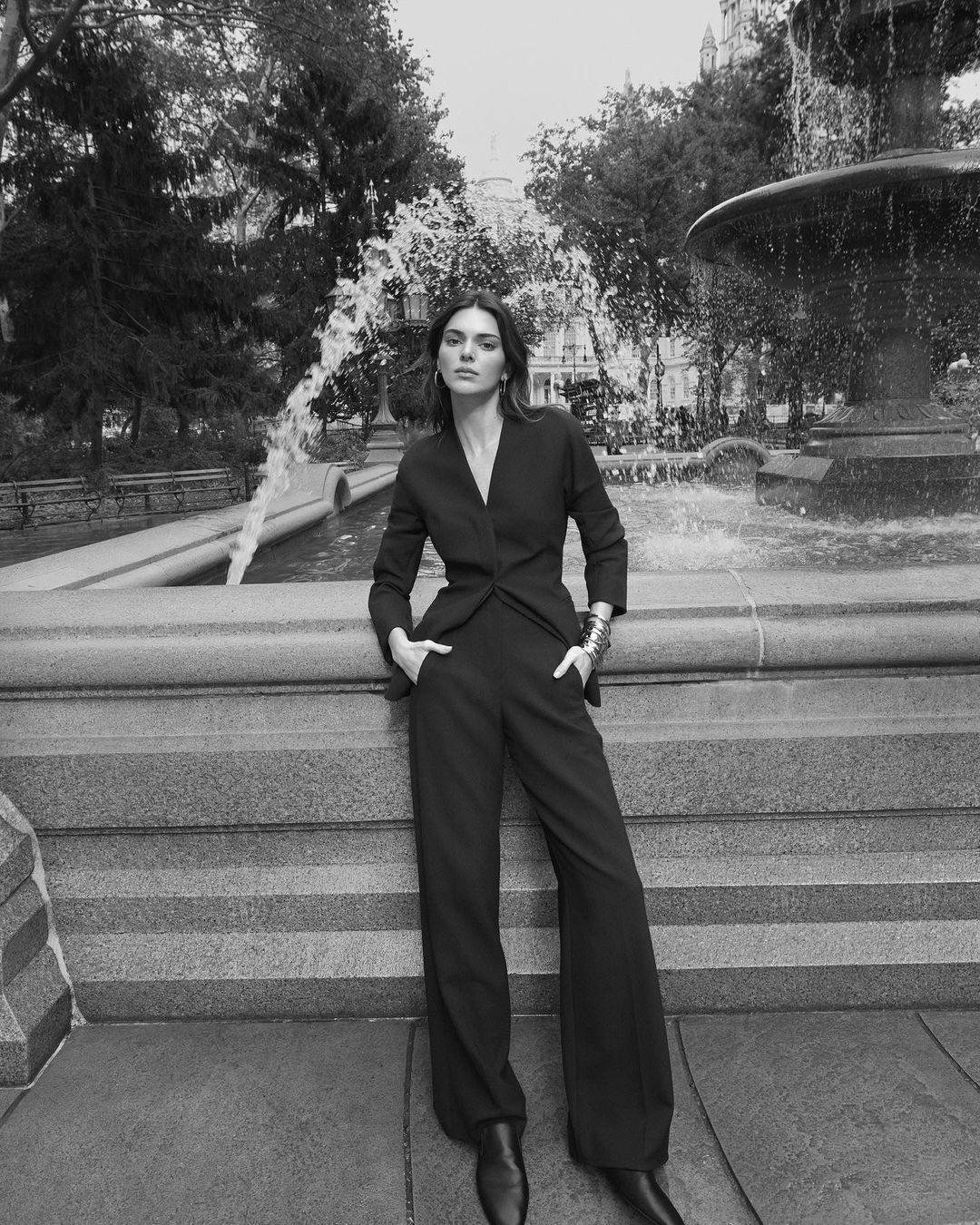 Kendall Jenner per la campagna Calvin Klein primavera estate 2024