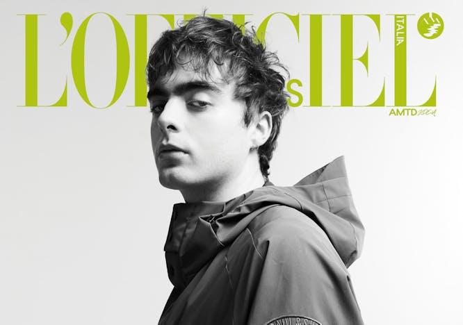 Lennon Gallagher in cover indossa PAUL & SHARK