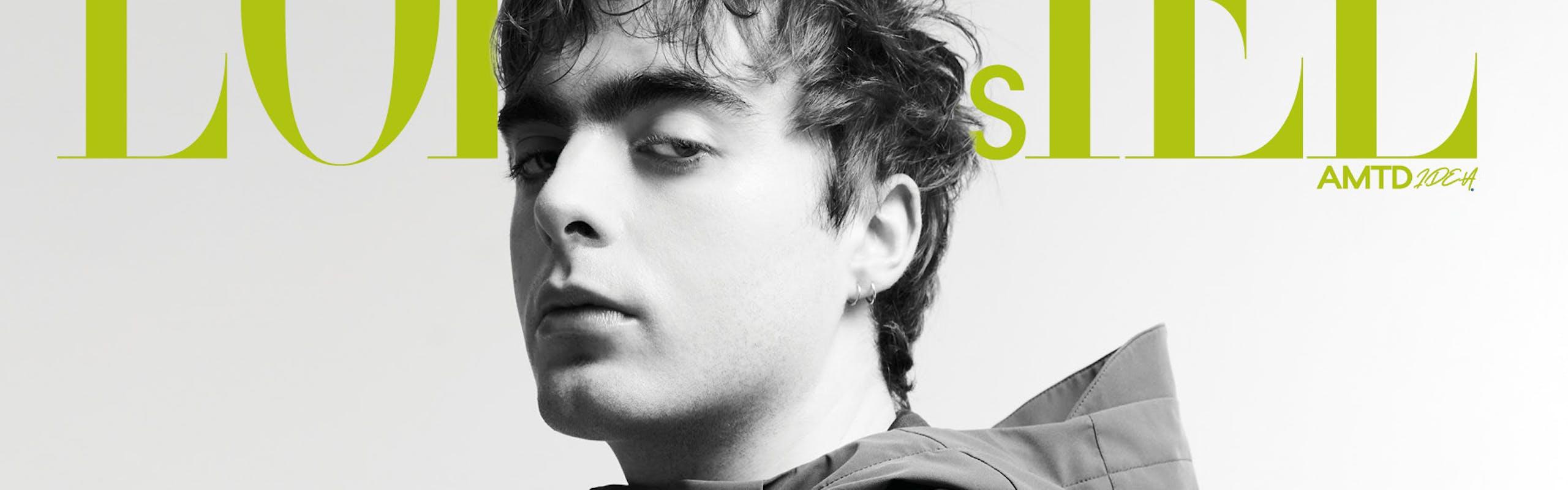 Lennon Gallagher in cover indossa PAUL & SHARK