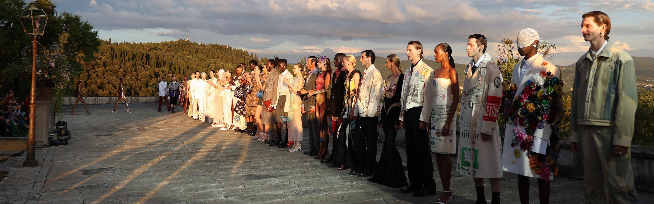 Marine Serre la sfilata uomo e donna primavera estate 2025 a Pitti 106 (Getty Images)