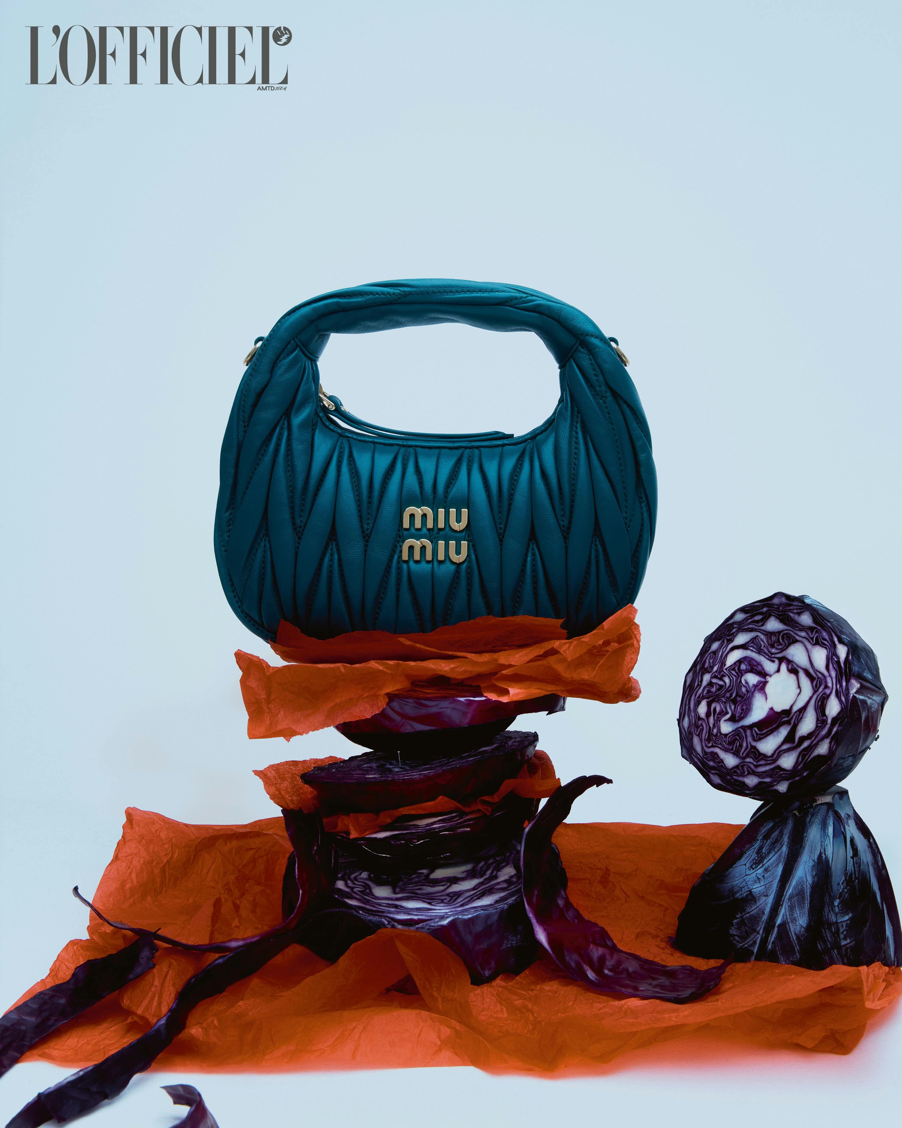 Borsa "Hobo Wander" in nappa matelassé, MIU MIU.