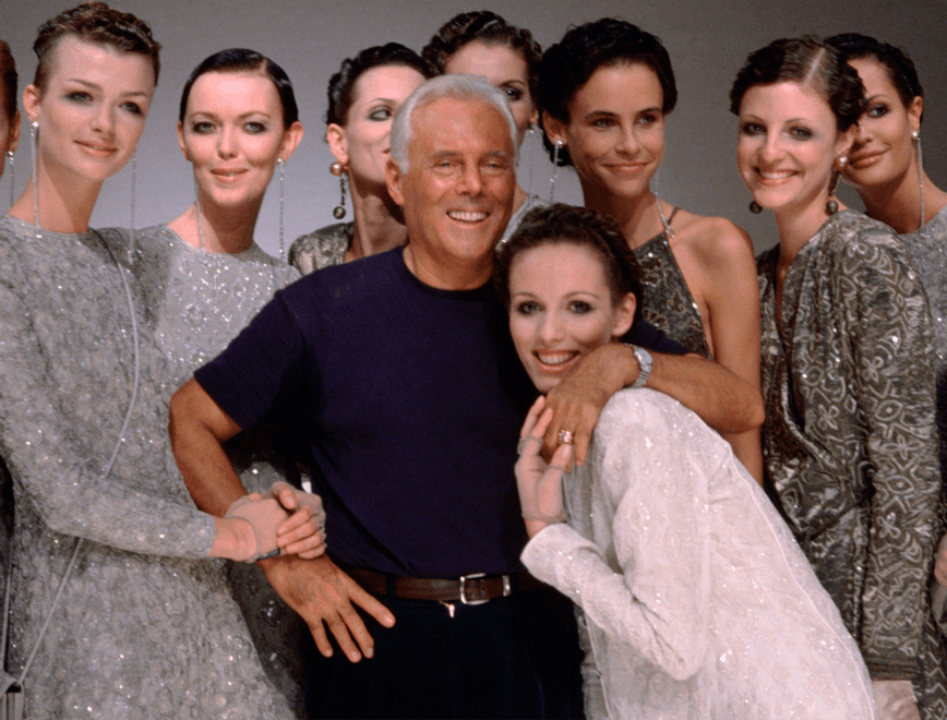 Giorgio Armani negli anni '90 (Getty Images)