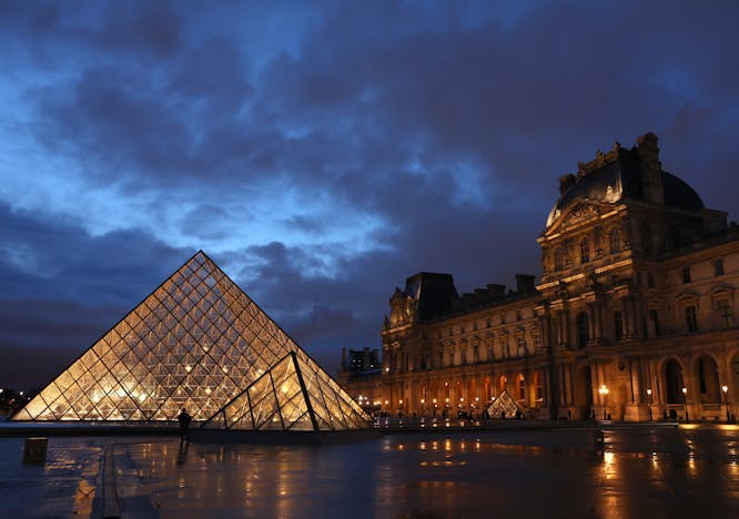 Il Museo del Louvre (Getty Images)